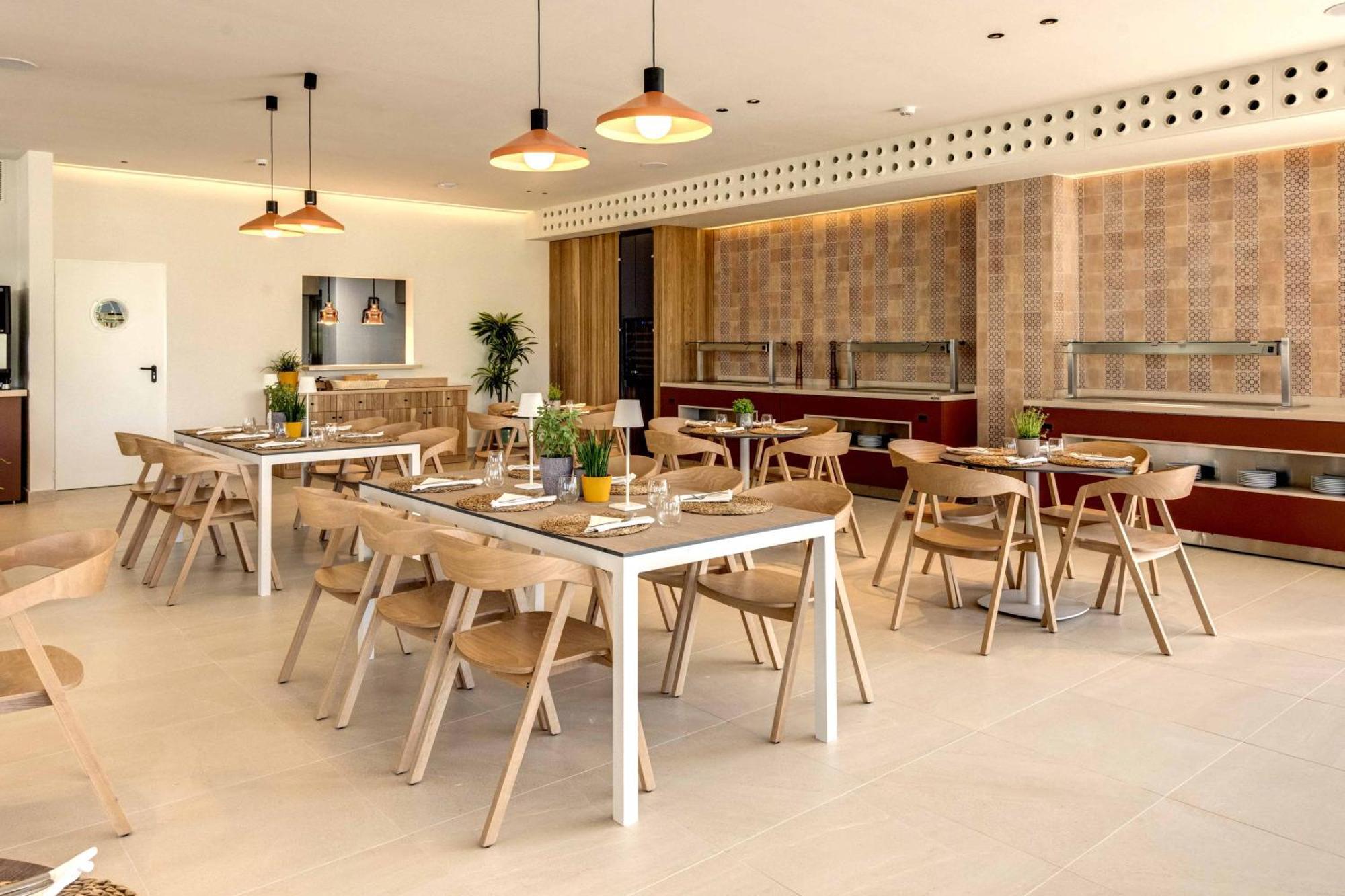 Impressive Playa Granada Golf Hotel