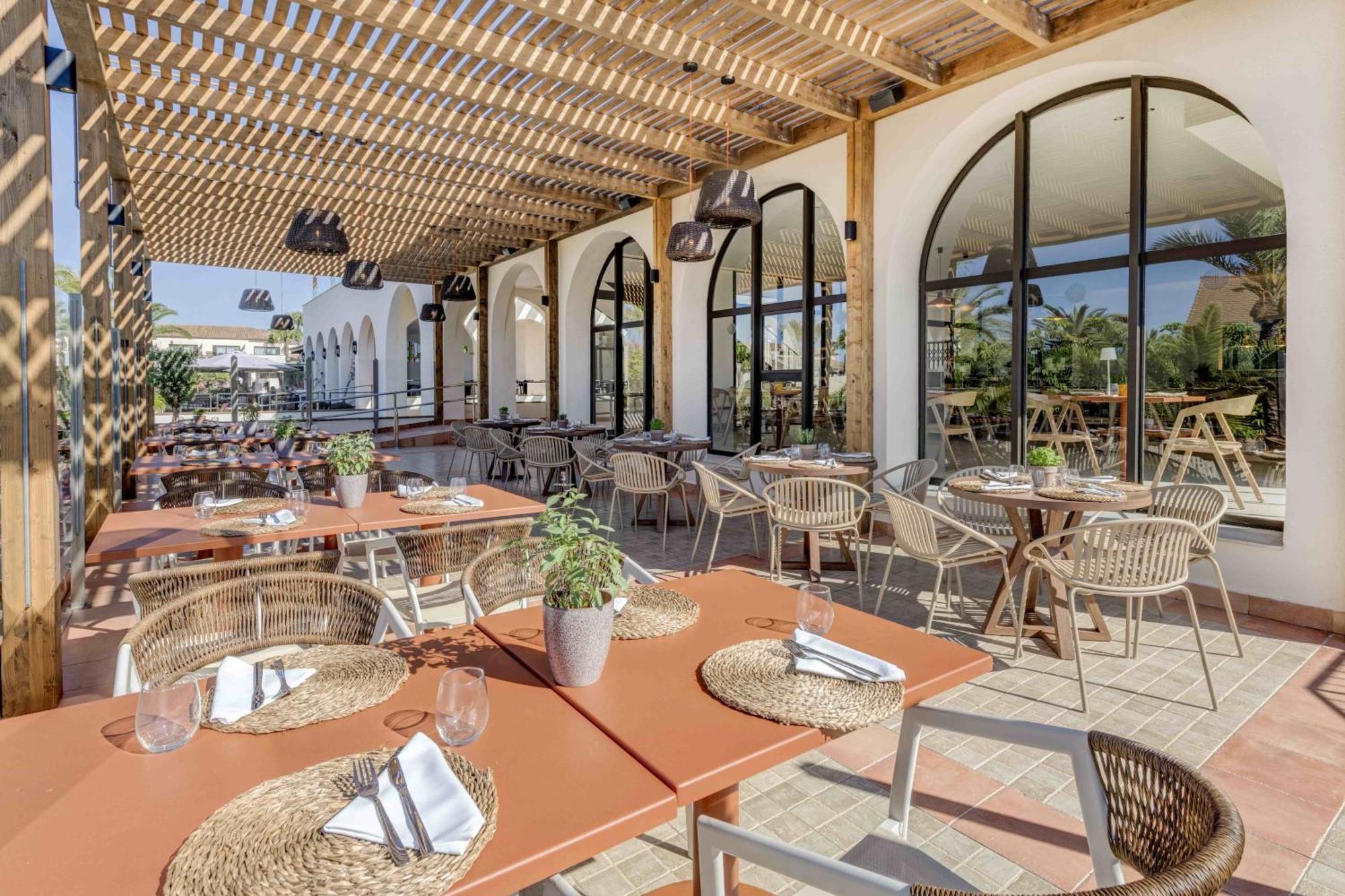 Impressive Playa Granada Golf Hotel 4*